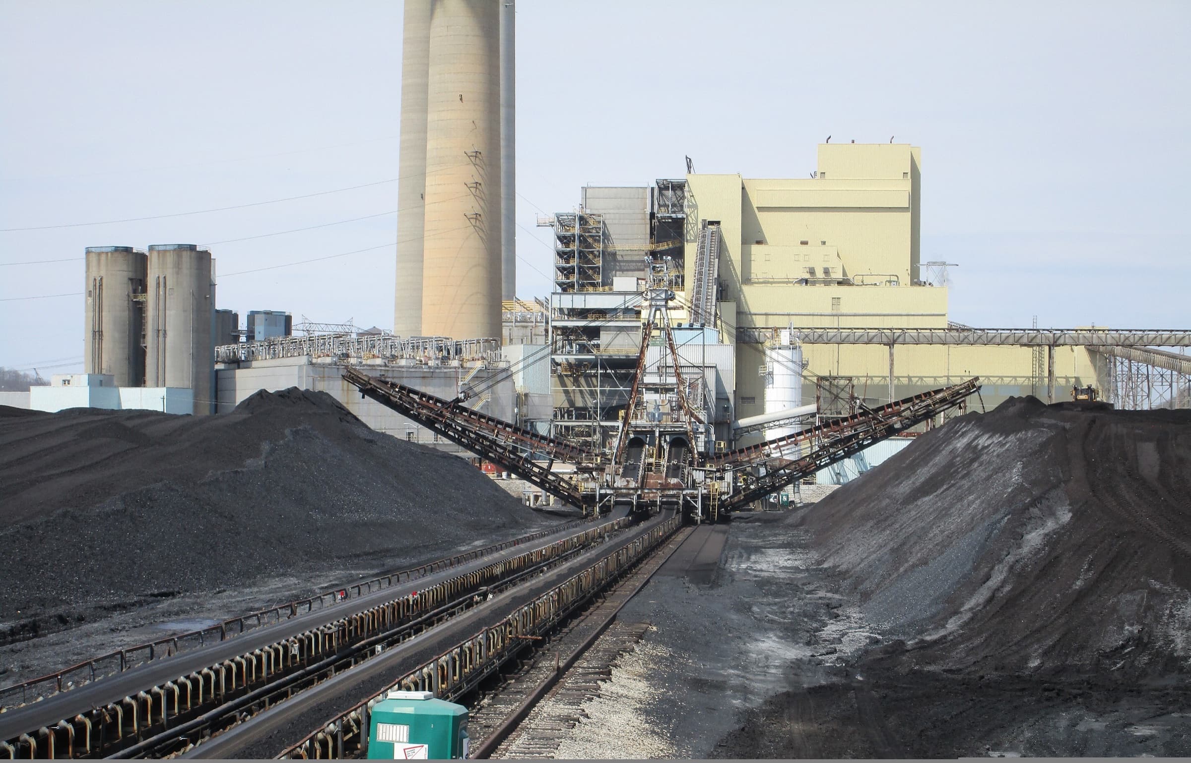 Coal conveyor infrastructure feeding a power station